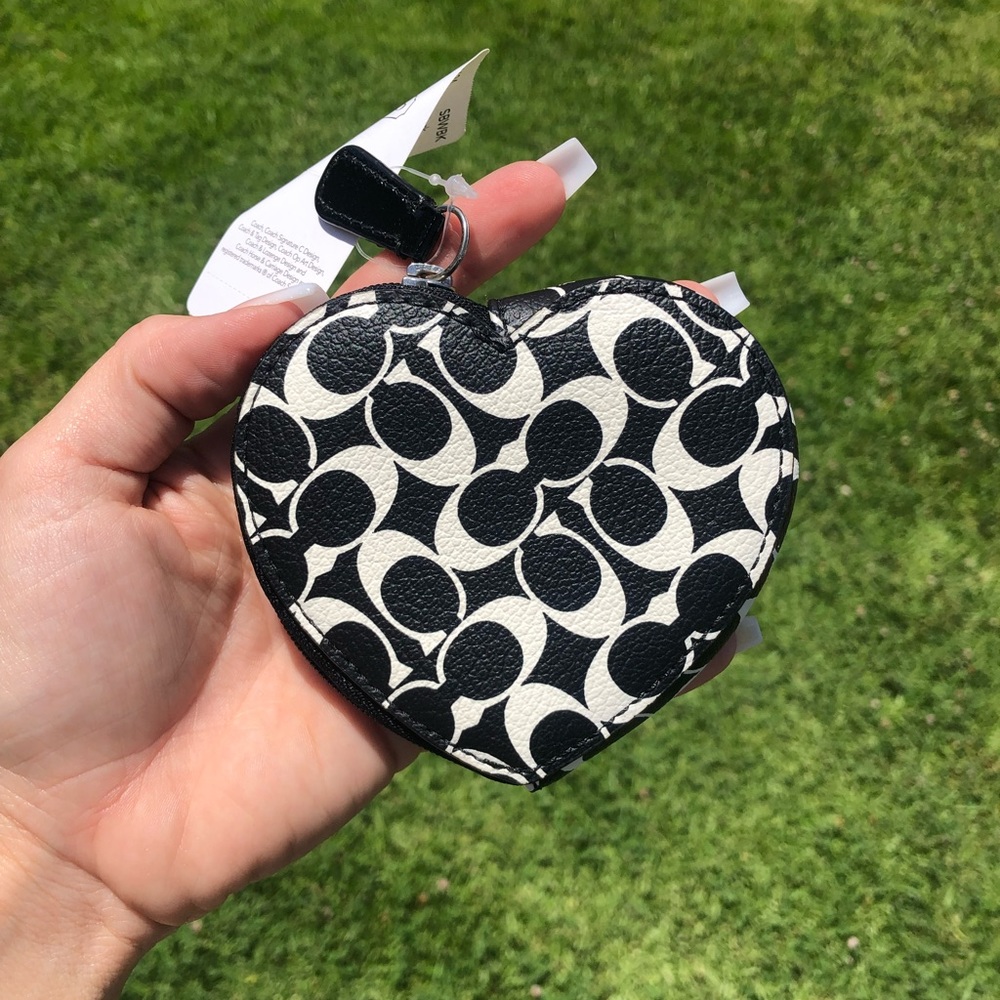 Coach Heart Coin Purse-black - Picture 2 of 4